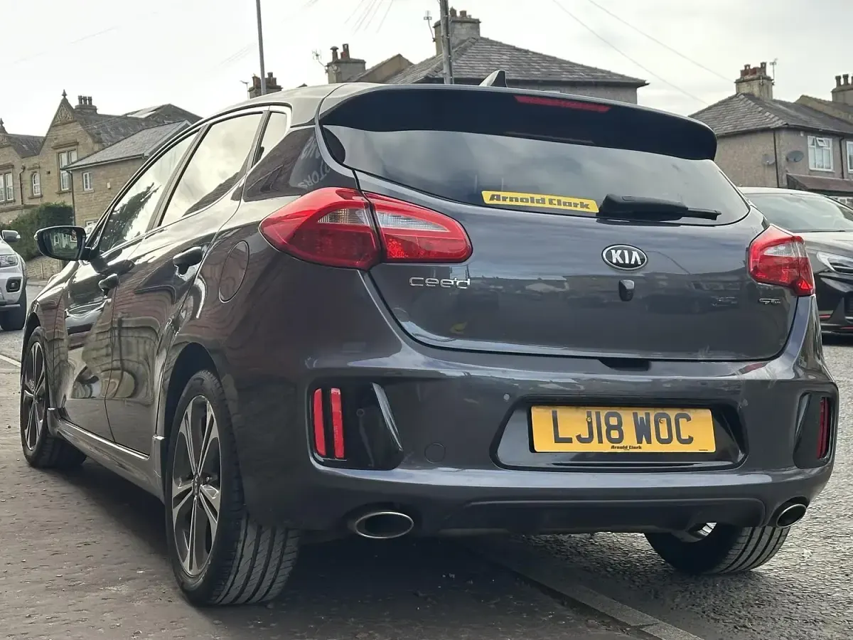 Used Kia Ceed GT-Line 136 HP (100 kW) 2018 Silver Hatchback