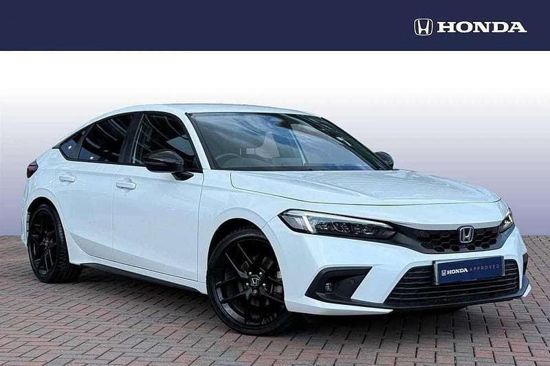 Platinum white Used 2022 Honda Civic Hybrid Hatchback | £26,399 (Fair price) - Image 1/4