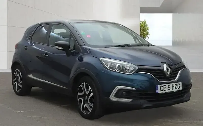 Used Renault Captur Iconic 150 HP (110 kW) 2019 SUV
