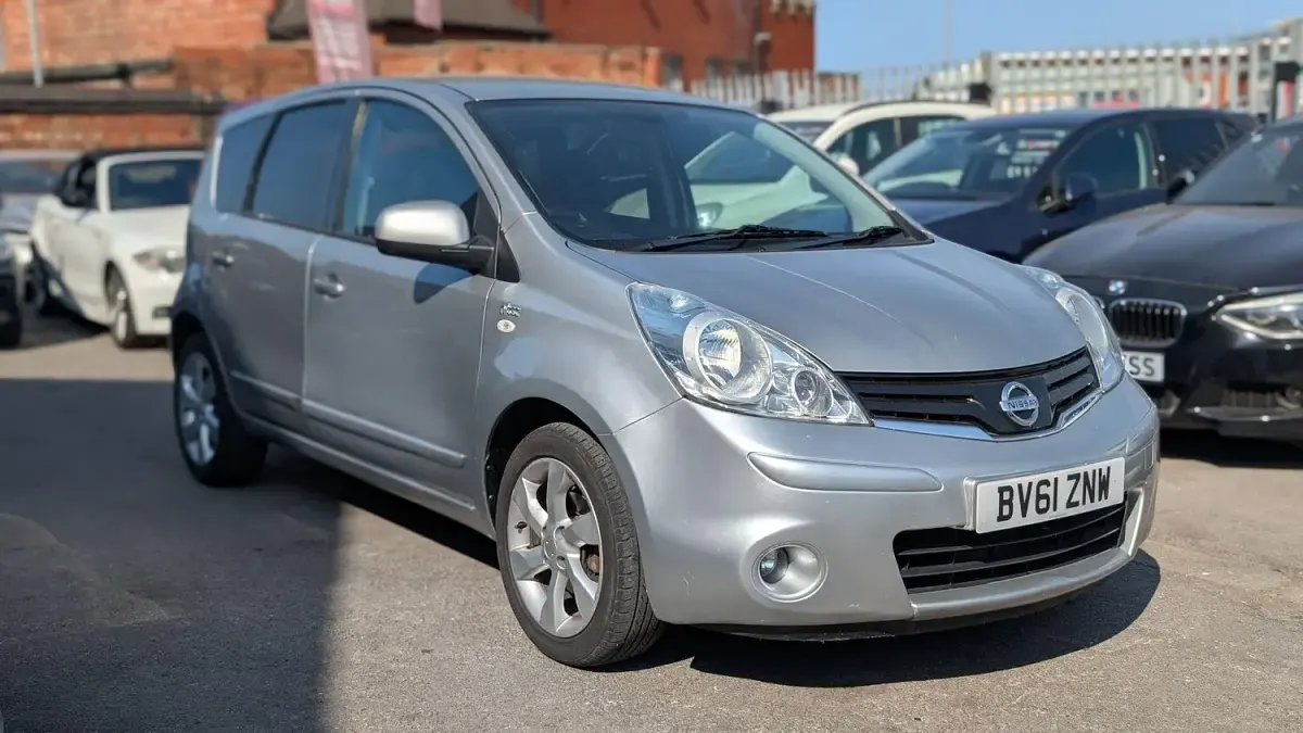 Used Nissan Note N-TEC 110 HP (80 kW) 2011 Silver Hatchback