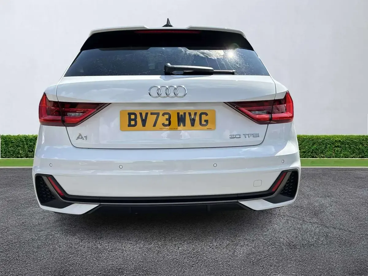 Used Audi A1 S-Line 110 HP (80 kW) 2023 White SUV