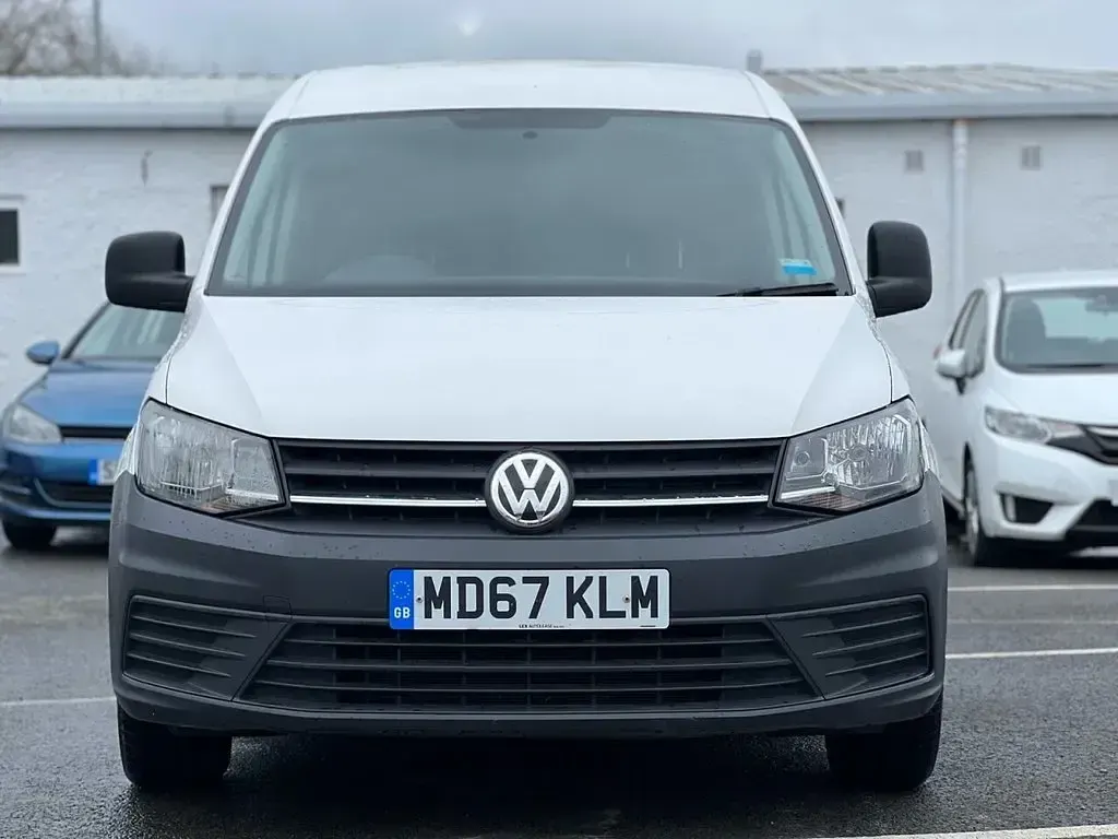 Used VW Caddy Startline 102 HP (75 kW) 2018 White MPV