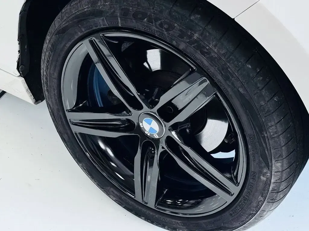 Used BMW 218 Sport Line 150 HP (110 kW) 2016 White Coupe