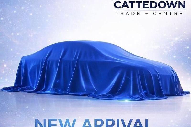 Used Ford Fiesta Zetec 82 HP (60 kW) 2014 Red Hatchback