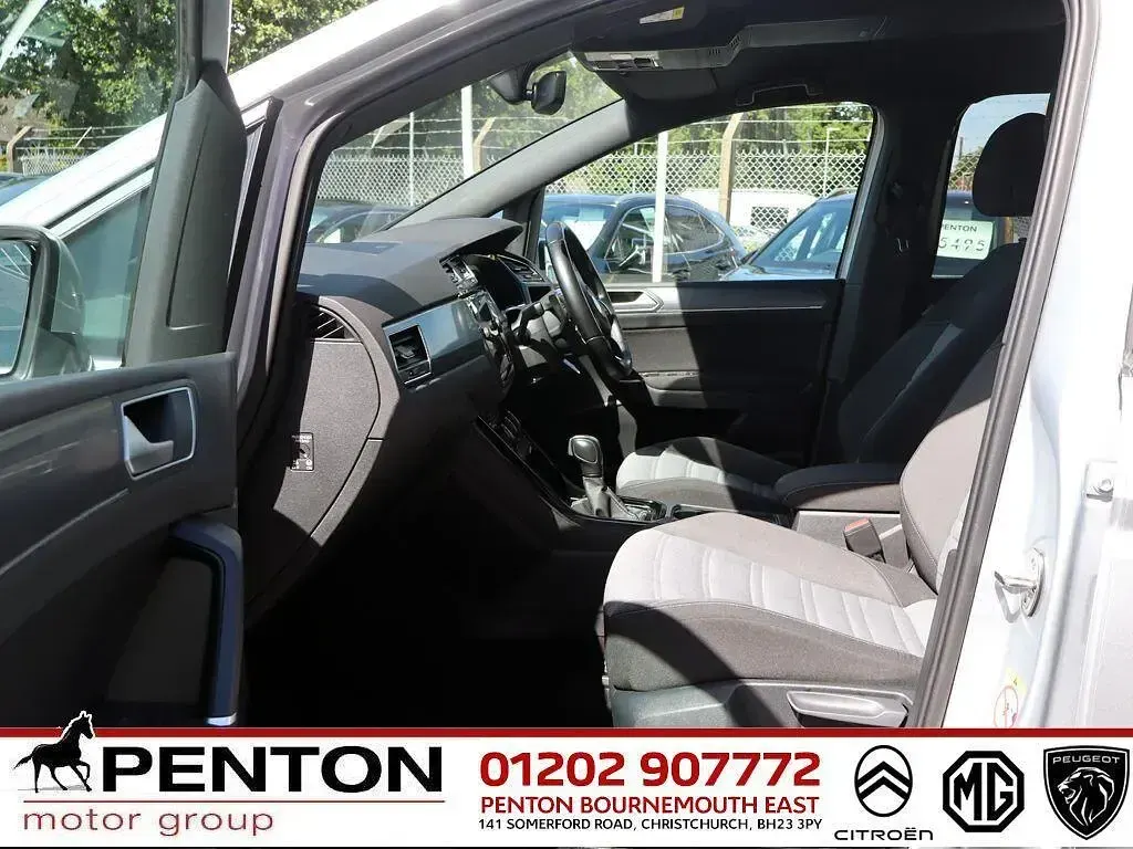 Used VW Touran R-line 150 HP (110 kW) 2022 Silver MPV