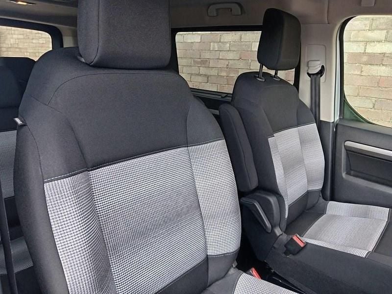 Used Citroën Spacetourer Feel 120 HP (88 kW) 2019 Silver MPV