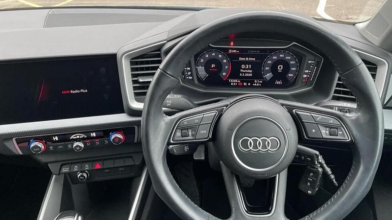 Used Audi A1 Sportback Sport 148 HP (108 kW) 2020 Green Hatchback