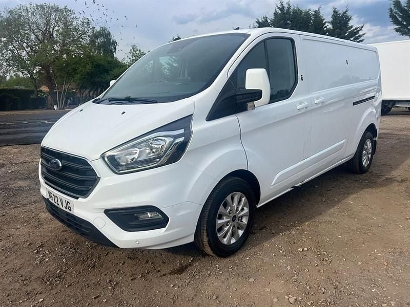 Used Ford Transit Custom Limited 130 HP (95 kW) 2022 White Van