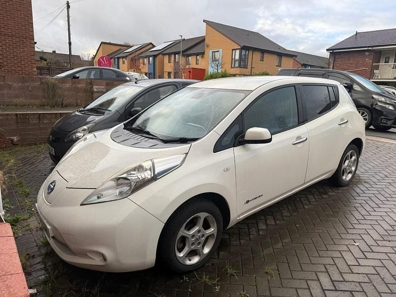 White Used 2014 Nissan Leaf Acenta Hatchback | £2,995 (Fair price) - Image 1/4