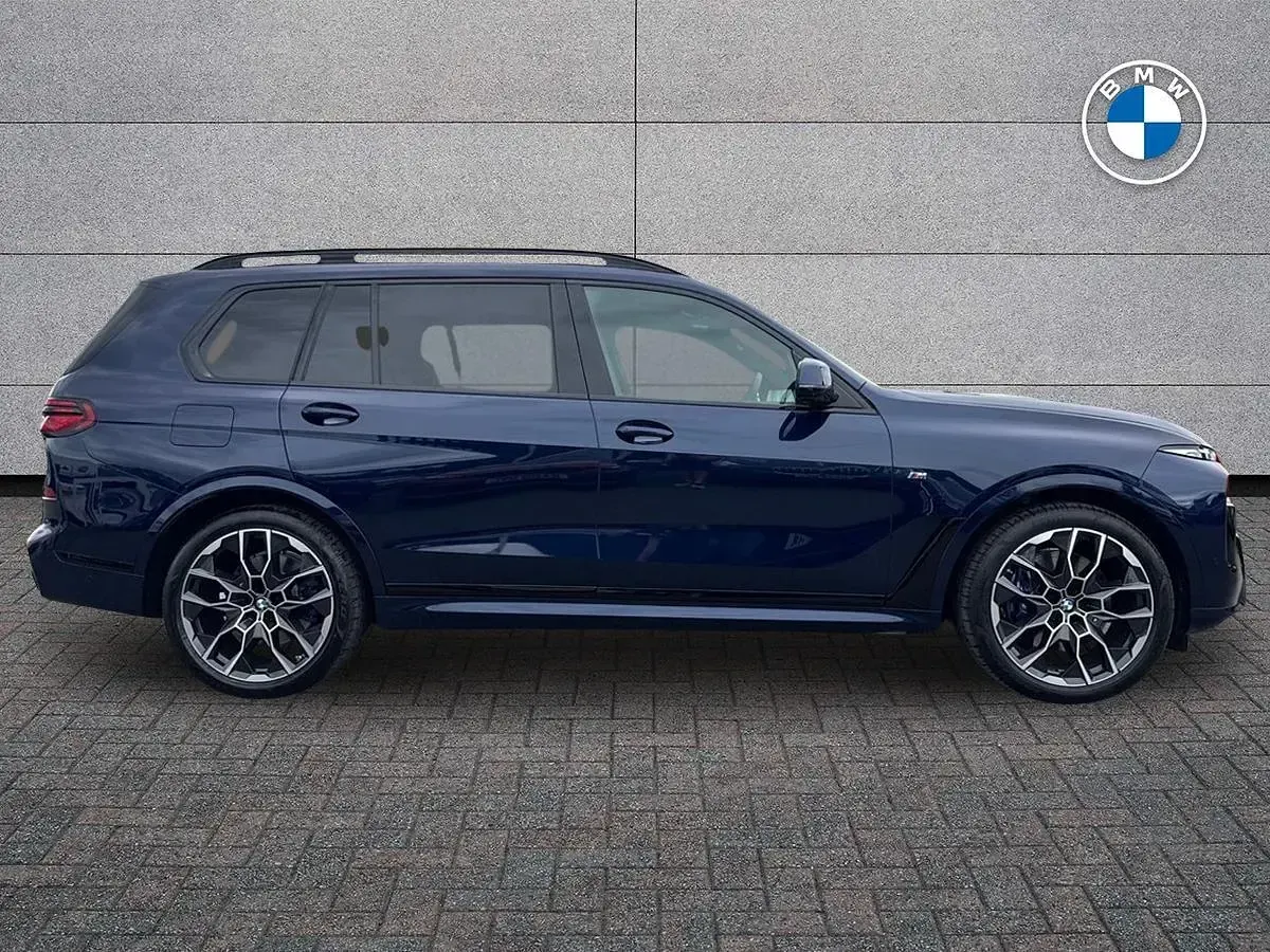 Used BMW X7 M Sport 352 HP (258 kW) 2026 Blue SUV