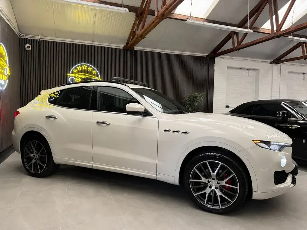 Begagnad Maserati Levante 275 HK (202 kW) 2018 Vit SUV