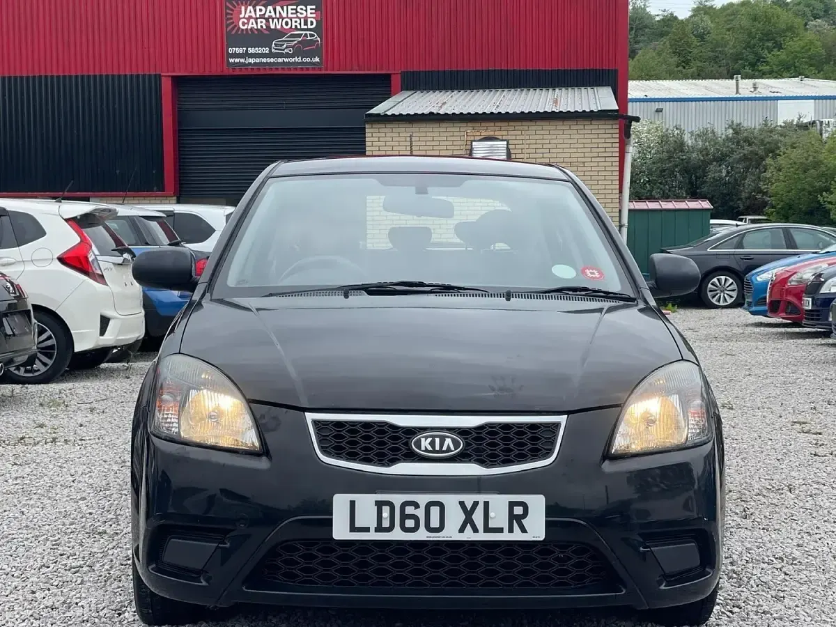 Used Kia Rio 2010 Black Hatchback