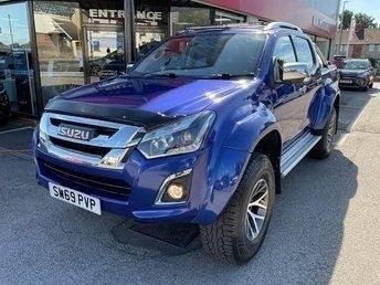 Blue Used 2019 Isuzu Pick up Pickup | £34,800 - Image 1/1
