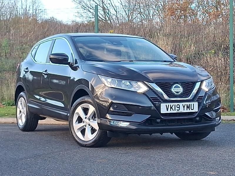 Black Used 2019 Nissan Qashqai Acenta Premium SUV | £10,498 (Good price) - Image 1/4