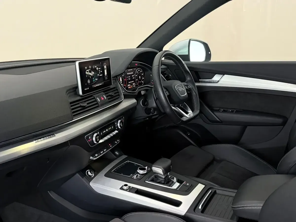 Used Audi Q5 S-Line 190 HP (139 kW) 2017 Silver SUV