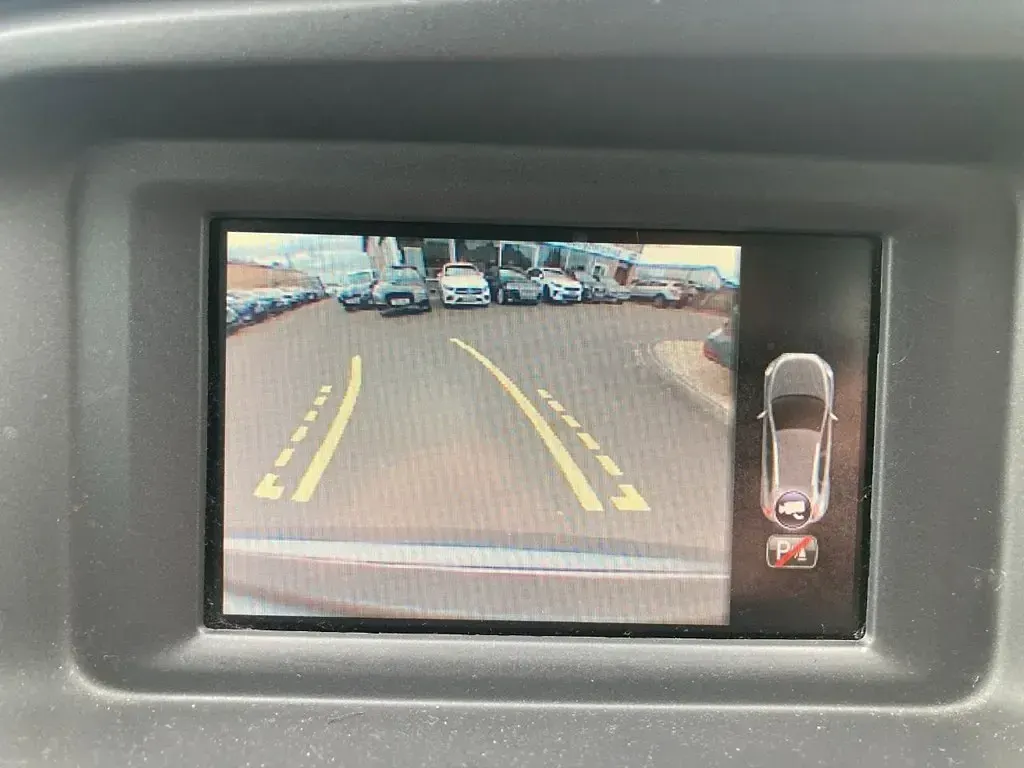 Gebraucht Volvo V40 SE 2015 Grau Kleinwagen