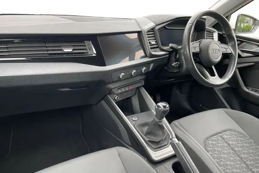 Used Audi A1 Sportback Sport 108 HP (79 kW) 2024 Shell white Hatchback