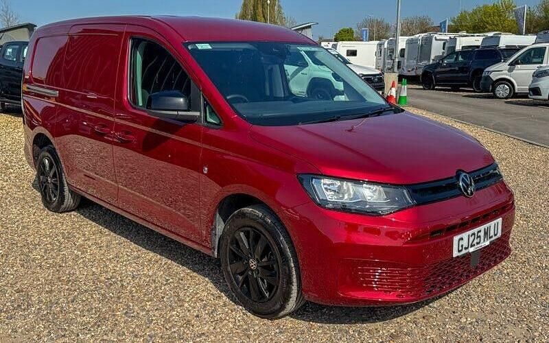 Used VW Caddy Maxi Pro 116 HP (85 kW) 2025 Red MPV