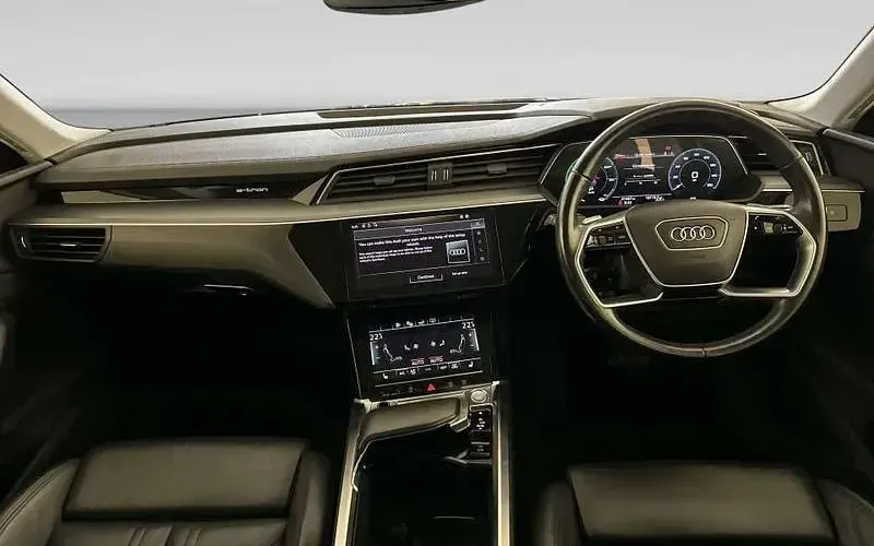 Used Audi e-tron Sport 230 kW (313 HP) 2022 SUV