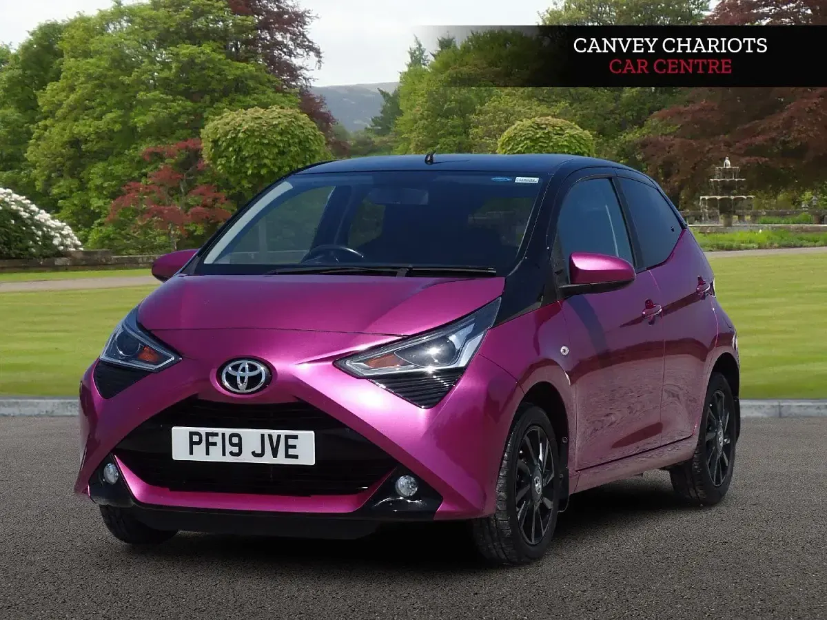 Used Toyota Aygo X-cite 72 HP (52 kW) 2019 Mauve/purple Hatchback
