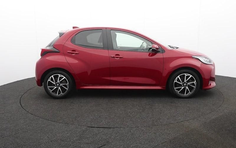 Used Toyota Yaris Hybrid Design 116 HP (85 kW) 2025 Hatchback