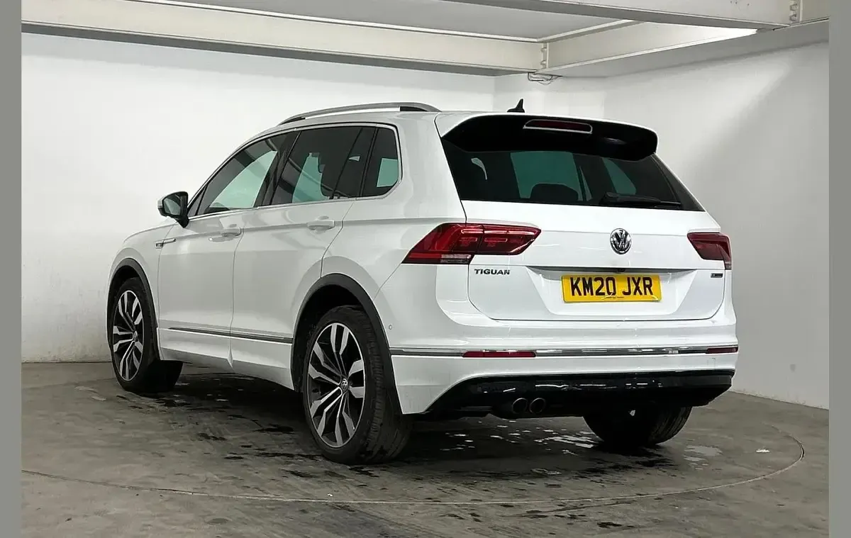 Używany VW Tiguan R-line 150 KM (110 kW) 2020 Biały SUV