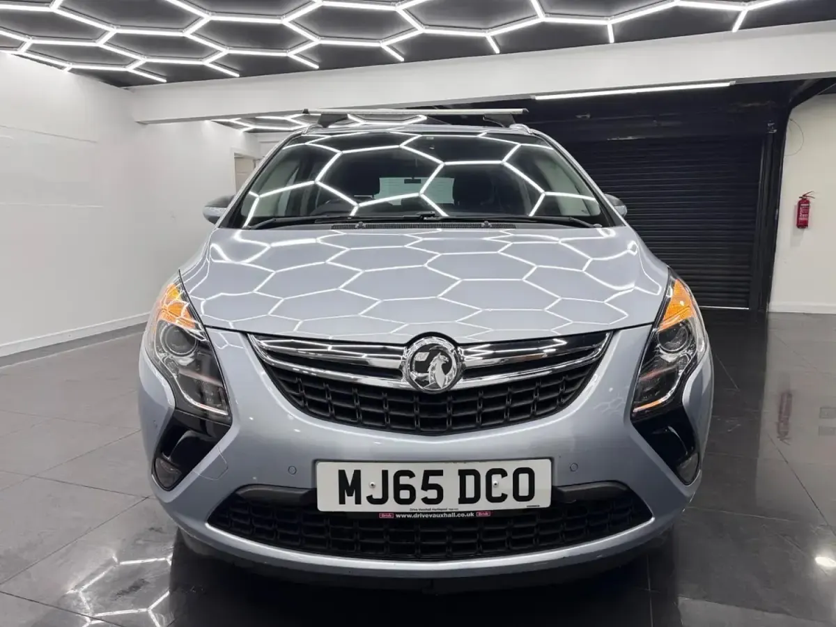 Used Vauxhall Zafira SRi 2015 Silver MPV