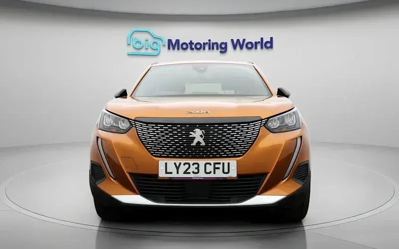 Used Peugeot 2008 Allure+ 101 HP (74 kW) 2023 Orange SUV