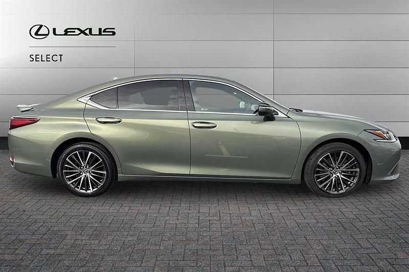 Used Lexus ES300H 218 HP (160 kW) 2023 Green Sedan