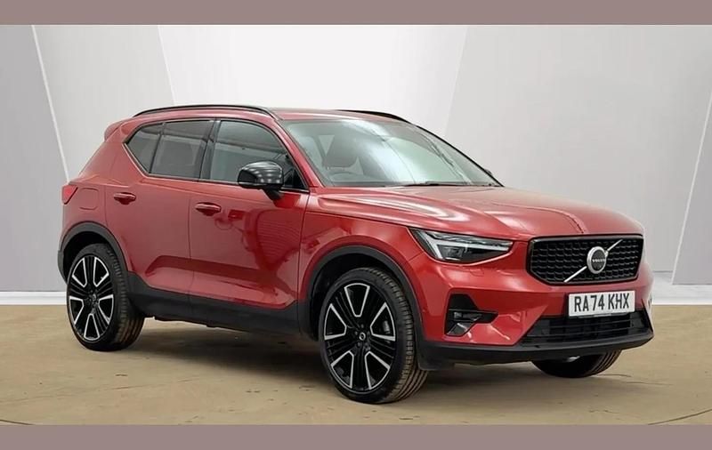 Used Volvo XC40 Ultra 161 HP (118 kW) 2025 Red SUV