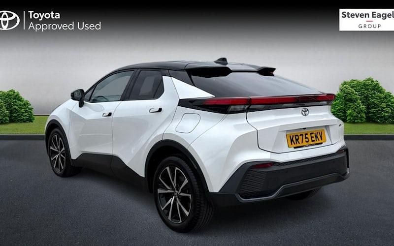 Used Toyota C-HR Design 140 HP (102 kW) 2026 SUV