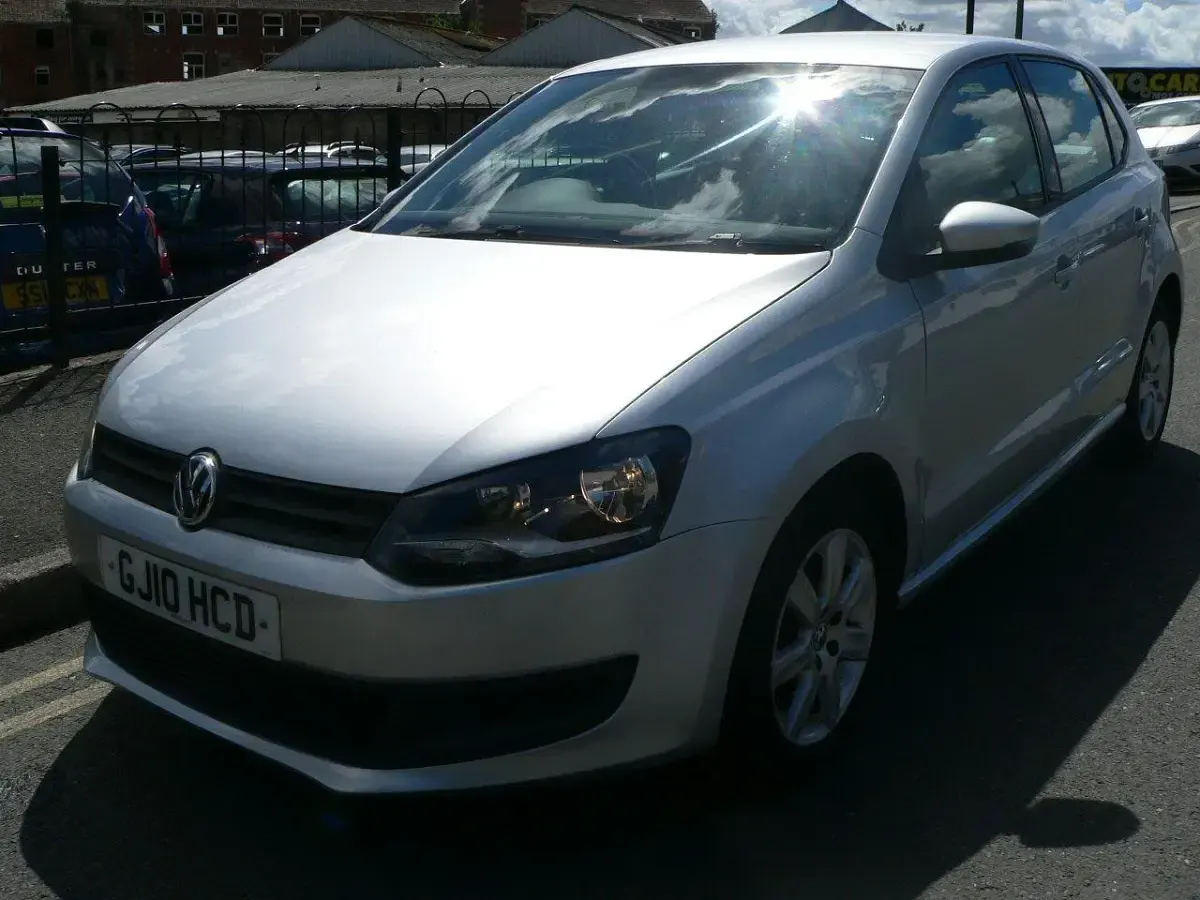 Used VW Polo SE 85 HP (62 kW) 2010 Silver Hatchback