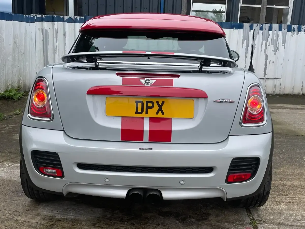 Used Mini John Cooper Works Coupé 211 HP (155 kW) 2011 Silver Coupe