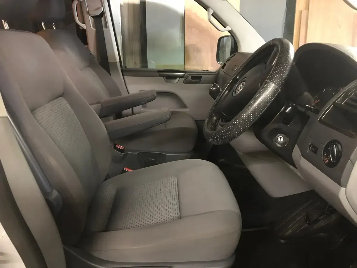 Used VW T5 SE 130 HP (95 kW) 2009 Silver Van