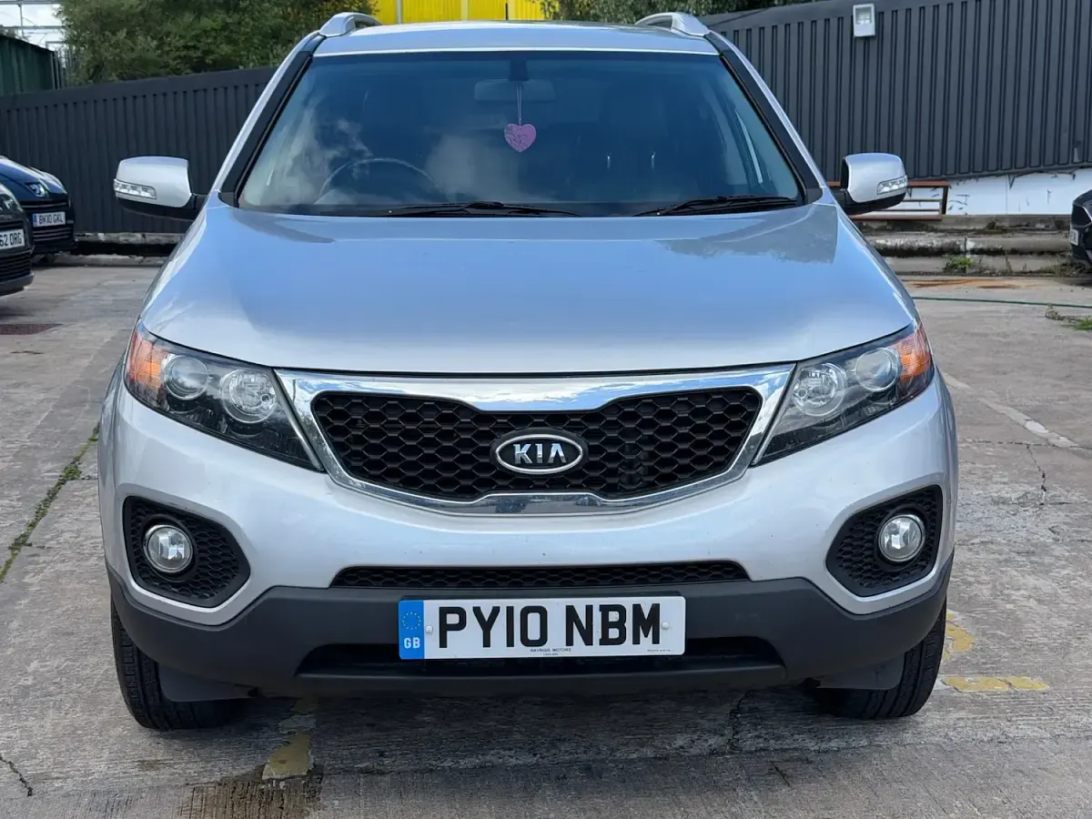 Used Kia Sorento 197 HP (144 kW) 2010 Silver SUV