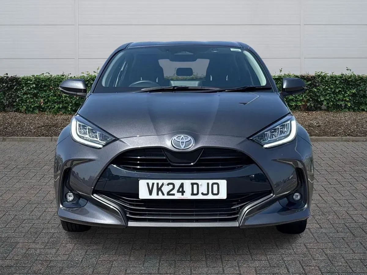 Used Toyota Yaris Design 116 HP (85 kW) 2024 Grey Hatchback