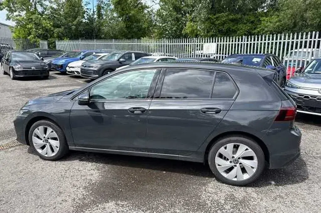 Used VW Golf VIII 150 HP (110 kW) 2026
