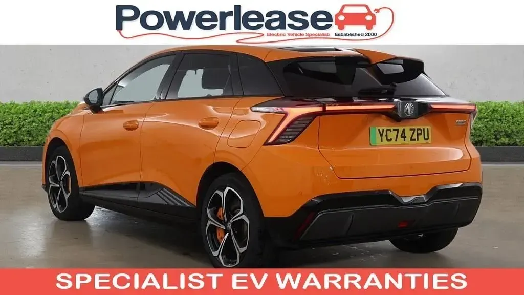 Używany MG MG4 EV 63 kW (87 KM) 2024 Pomarańczowy Hatchback