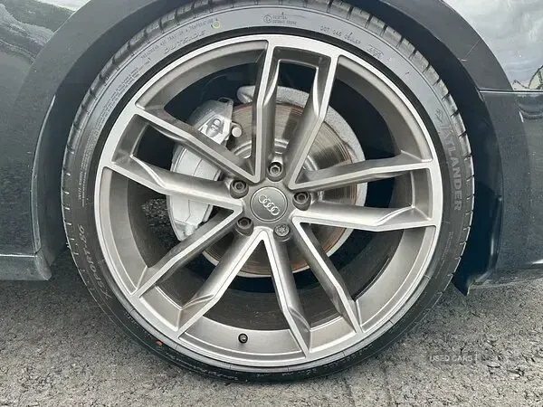 Used Audi A4 Sport 190 HP (139 kW) 2016 Black Estate