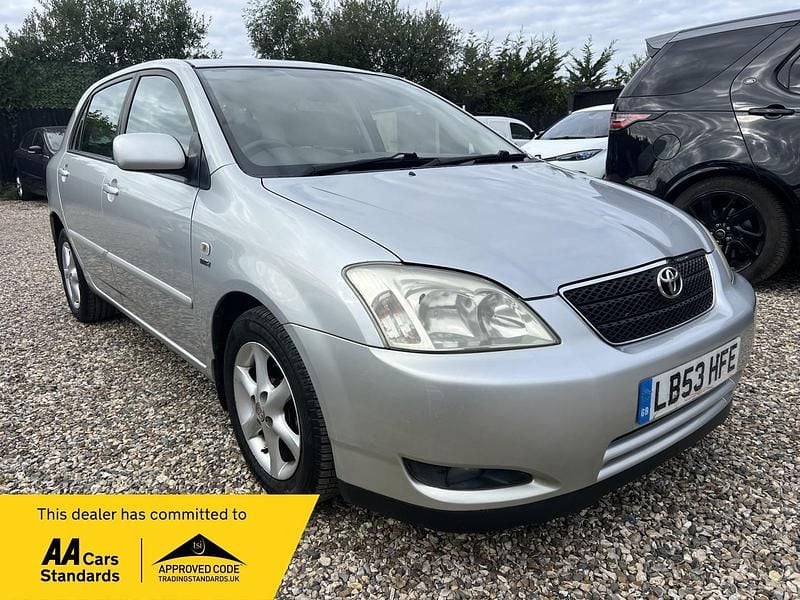 Silver Used 2004 Toyota Corolla Hatchback | £3,000 (Fair price) - Image 1/4