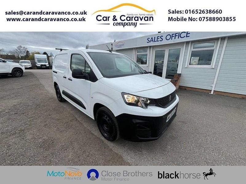 Used Peugeot Partner 2021 White MPV