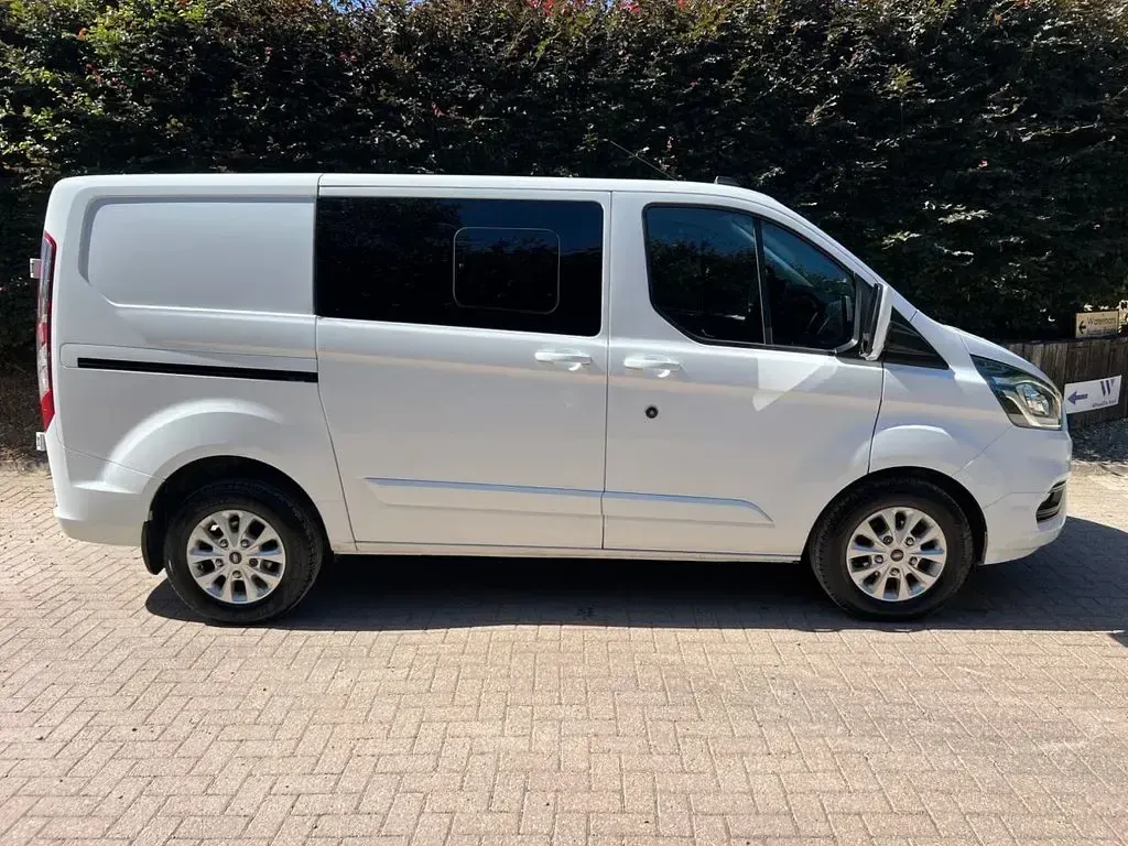 Used Ford 300 Limited 2019 White Van