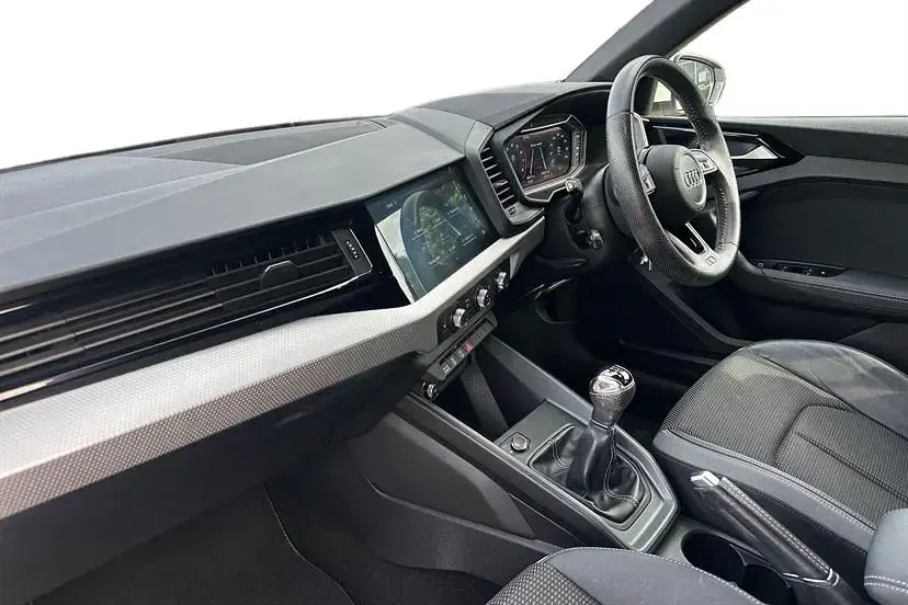 Used Audi A1 S-Line 116 HP (85 kW) 2019 Shell white SUV