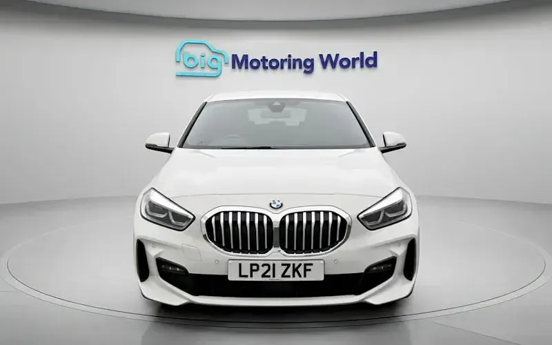 Used BMW 118 M Sport 136 HP (100 kW) 2021 White Hatchback