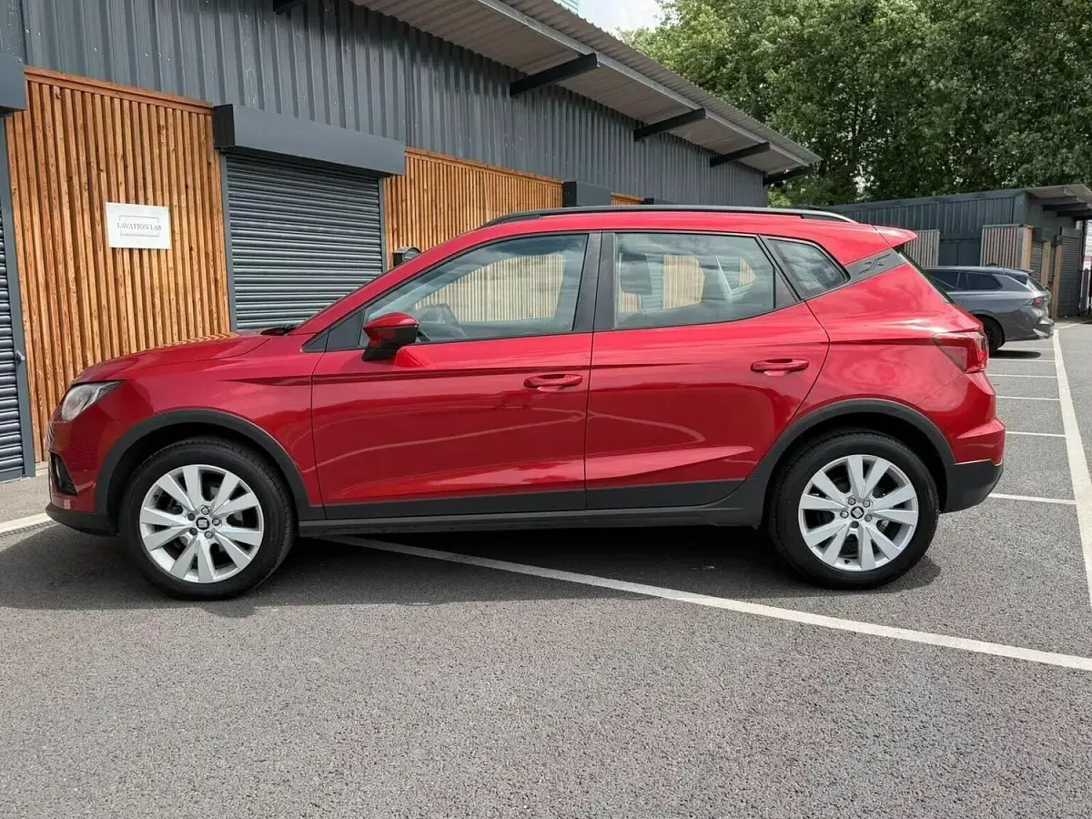 Used Seat Arona SE Technology 95 HP (69 kW) 2018 Red SUV