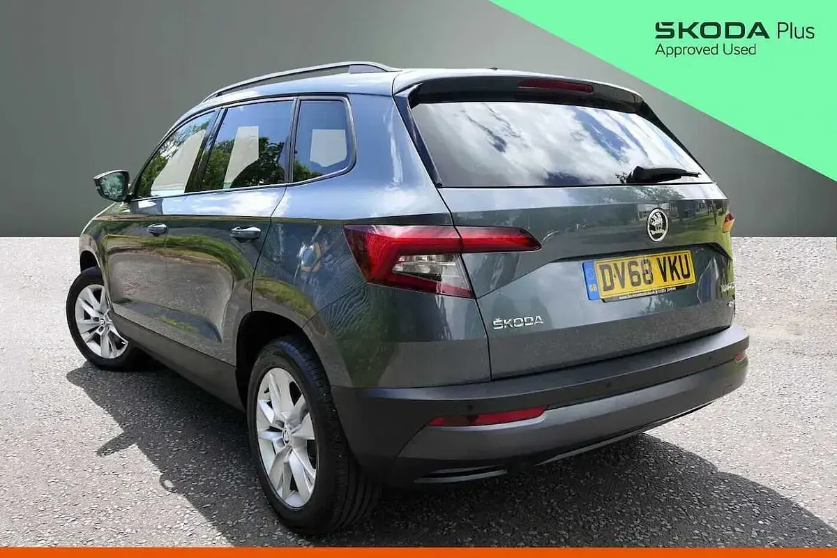 Used Skoda Karoq 110 HP (80 kW) 2018 Quartz grey metallic SUV