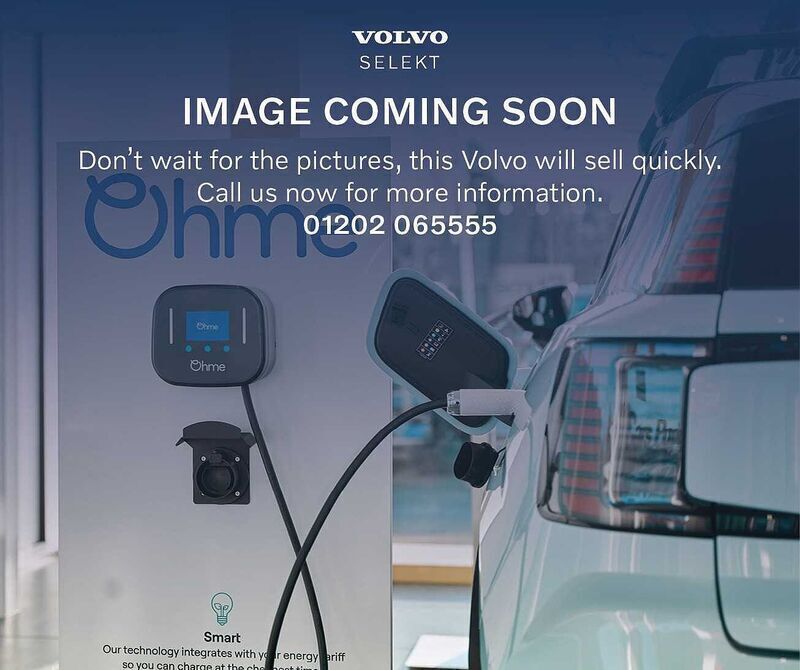 Used 2022 Volvo XC60 R-Design SUV | £31,790 (Fair price) - Image 1/1