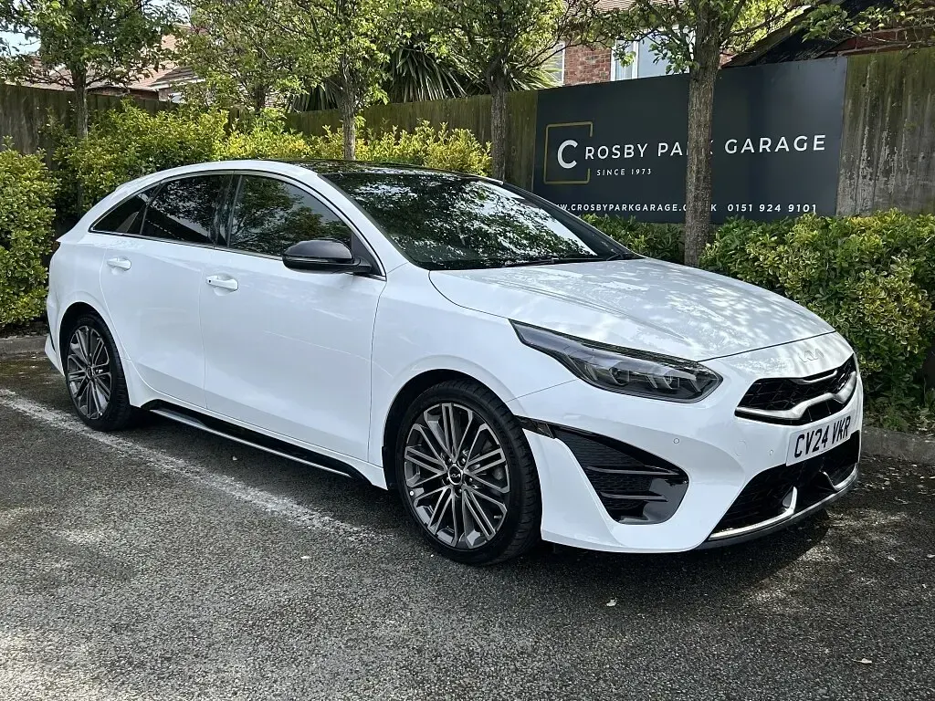 Used Kia ProCeed GT-Line S 2024 White Estate
