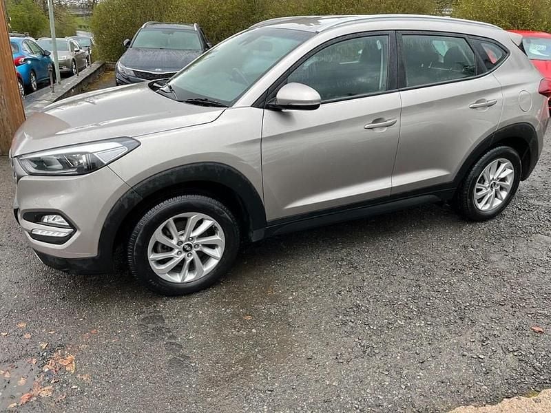 Used Hyundai Tucson SE 2016 White SUV