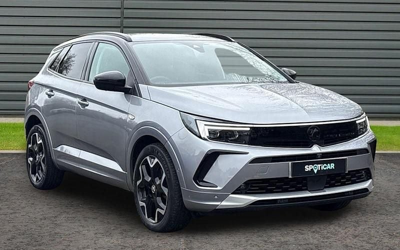 Begagnad Vauxhall Grandland X Ultimate 131 HK (96 kW) 2024 SUV